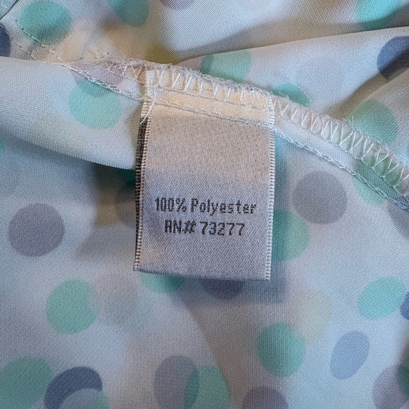 Lauren Conrad Summer Shirt- Size L - Picture 5 of 5